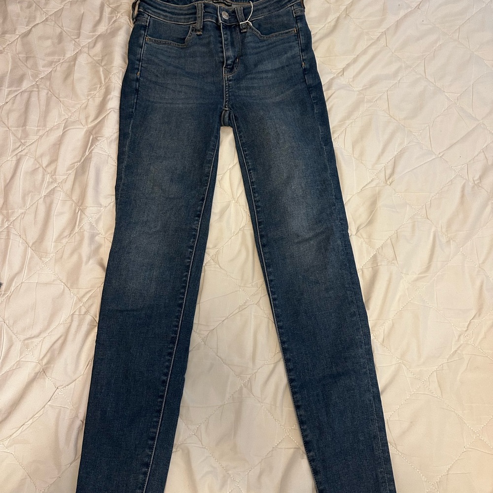 American Eagle Outfitters Dark Blue Skinny Jeans